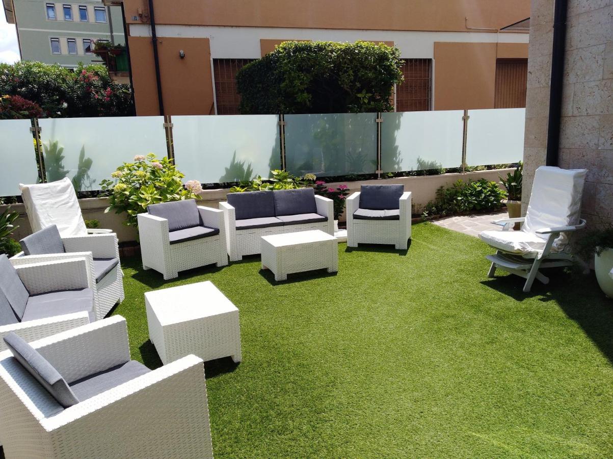 Hotel Orchidea Bardolino Kültér fotó
