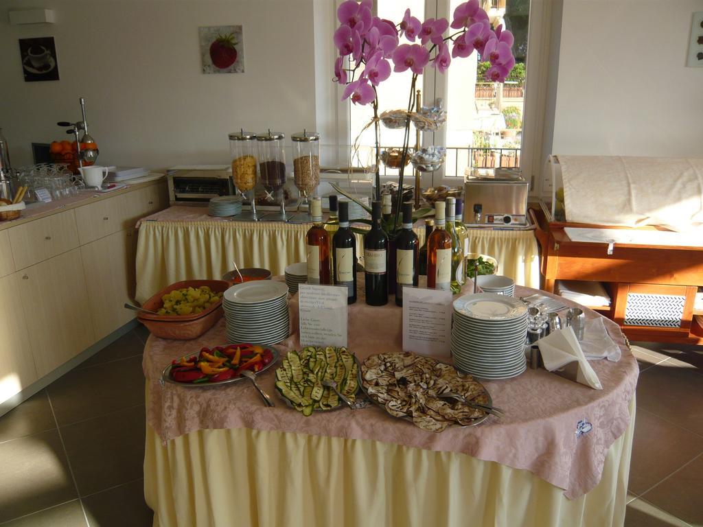 Hotel Orchidea Bardolino Kültér fotó